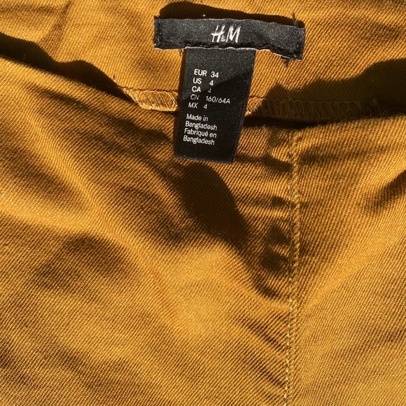 3 pair of pants - Picture 5 of 6